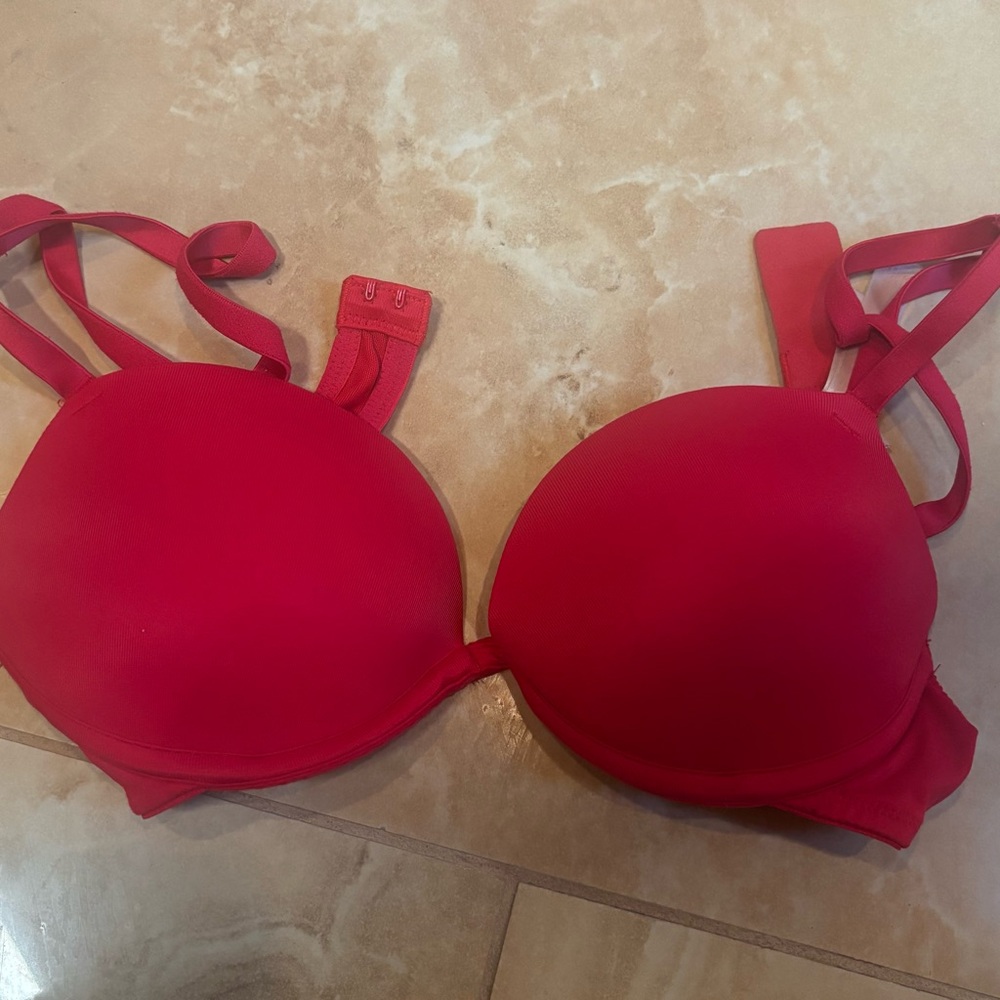 Victoria’s Secret 32AA push up bra